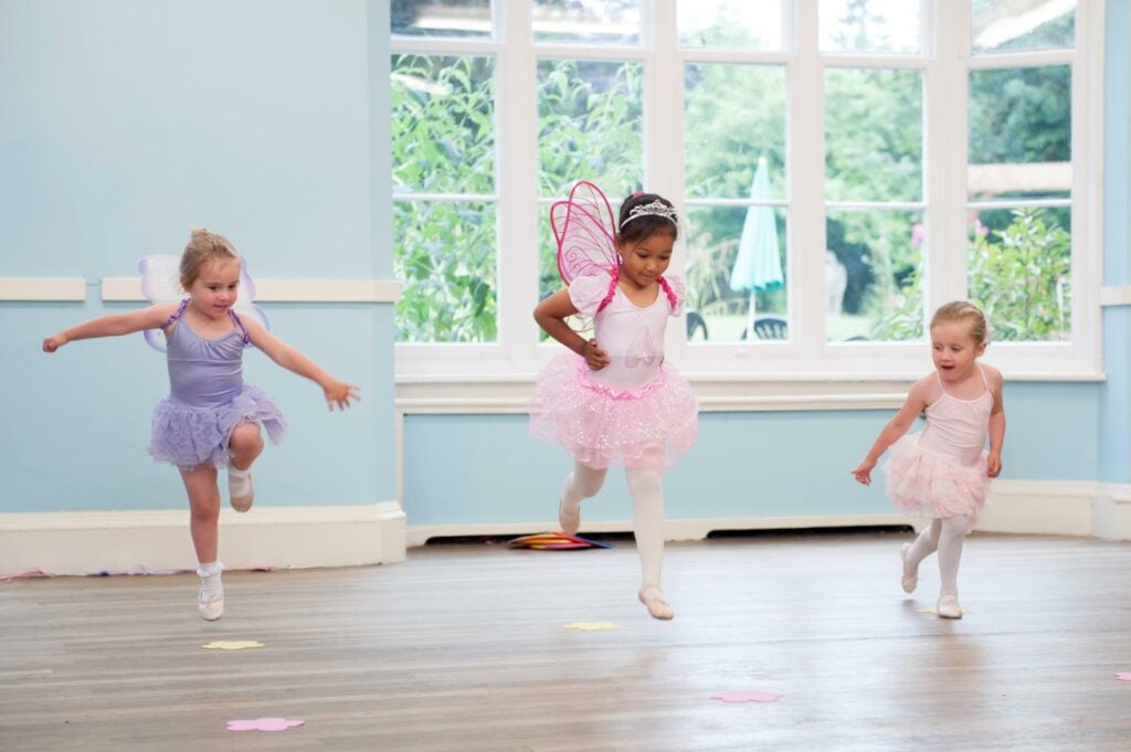 Tippy Toe Sparkles ballet classes for children