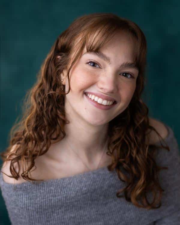 Miss Anna Tippy Toes Ballet Teacher